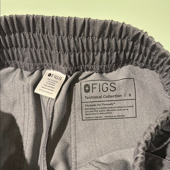 Figs Straight Leg Scrub Pants - Picture 7 of 9